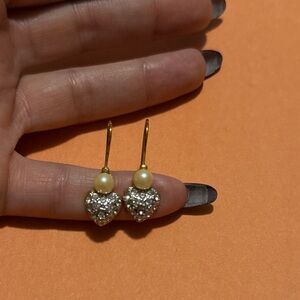 Heart dangle earrings with crystals and pearl